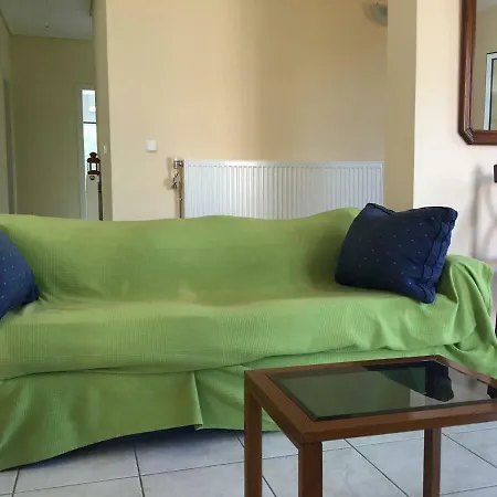 بيت للعطل Flat With Garden
