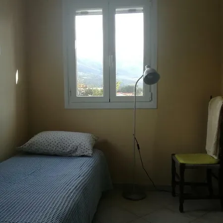 Flat With Garden Karavados
