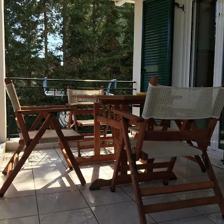 Holiday home Flat With Garden