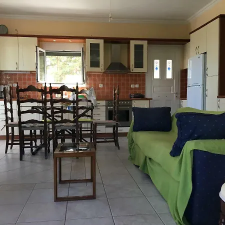 Σπίτι διακοπών Flat With Garden *